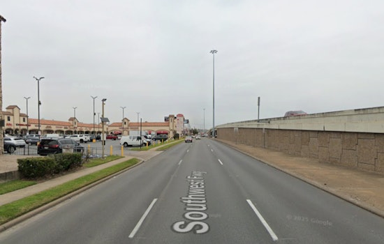 Pedestrian Fatality on Southwest Freeway Under Investigation by Houston Police