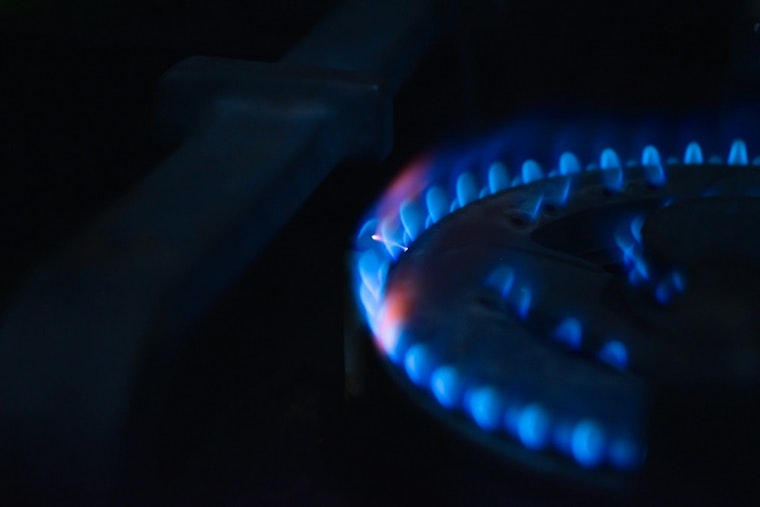 Peoples Gas Rate Hike Bombshell Has Chicago Fuming Over $202 Million Ask