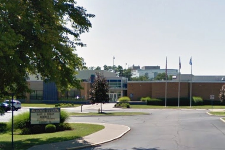 Phil Santoro Amplifies Support for Young Entrepreneurs With Initiatives at Madeira High School and Lindner College of Business