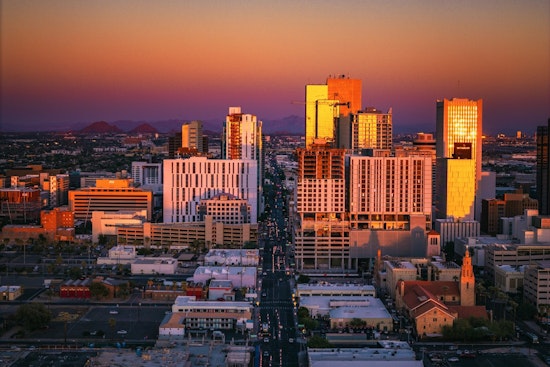 Phoenix Basks in Steady Sunny Weather; Calm Conditions Forecasted Through the Week