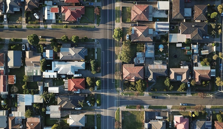 Phoenix Housing Market Shifts: Homes Linger Longer as Buyer's Market Emerges