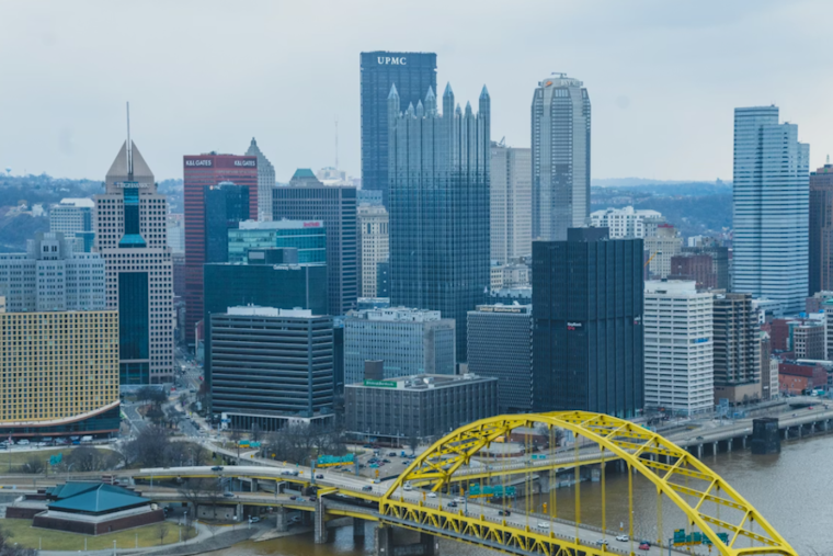 Pittsburgh to Experience Diverse Weather This Weekend: Showers, Wind, and Snow in Forecast
