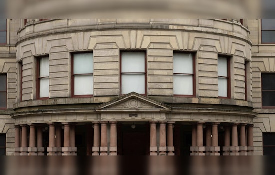 Portland Leaders Condemn Federal Agents' Tactics After Fatal Minneapolis Incident, Urge Peaceful Advocacy