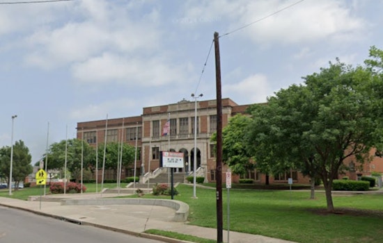 Prank Tip Triggers Massive Police Sweep At North Dallas High On First Day Back