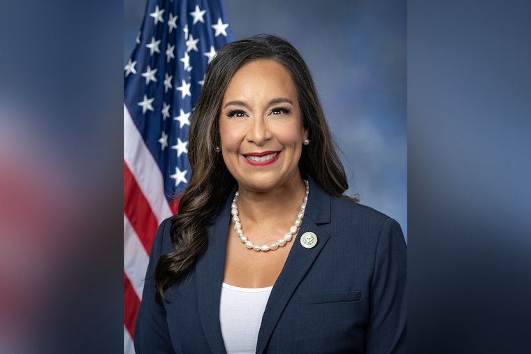 Raids Leave South Texas Job Sites Empty As McAllen Rep Floats Migrant Builder Visa