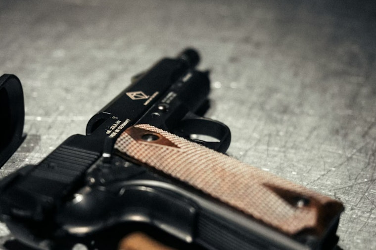 Red, Yellow, Green: Hawaii Mulls Gun Signs for Every Shop