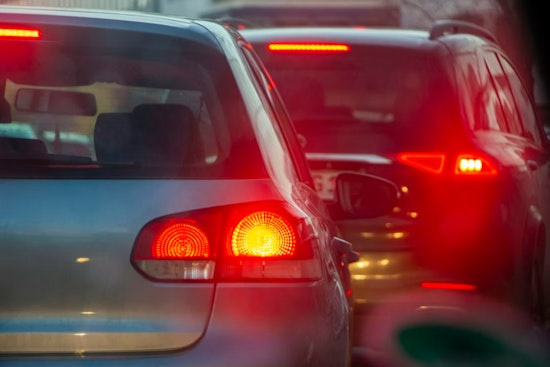 Sacramento Commuters Face Back-to-Back Traffic Chaos Due to Big Rig Incidents on I-5 and I-80