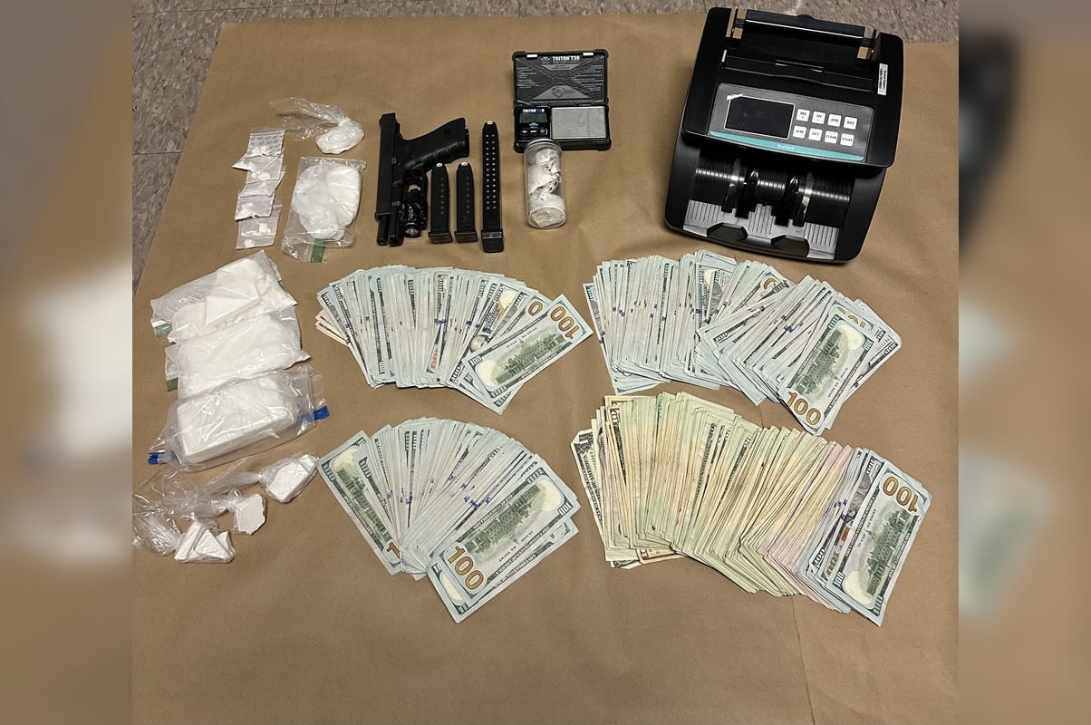 Sacramento police seize over a pound of fentanyl in bust
