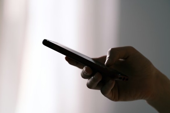 San Antonio's North East ISD Clashes With Texas Education Agency Over Cell Phone Policy