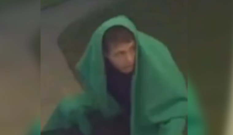 Sanford Police Seek Help Identifying Suspected 'Peeping Tom' in Green Blanket Near Laurel Avenue