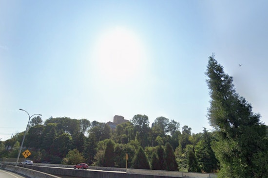 Seattle Braces for Mixed Weather with Sunny Days and Possible Rain-Snow Mix Ahead