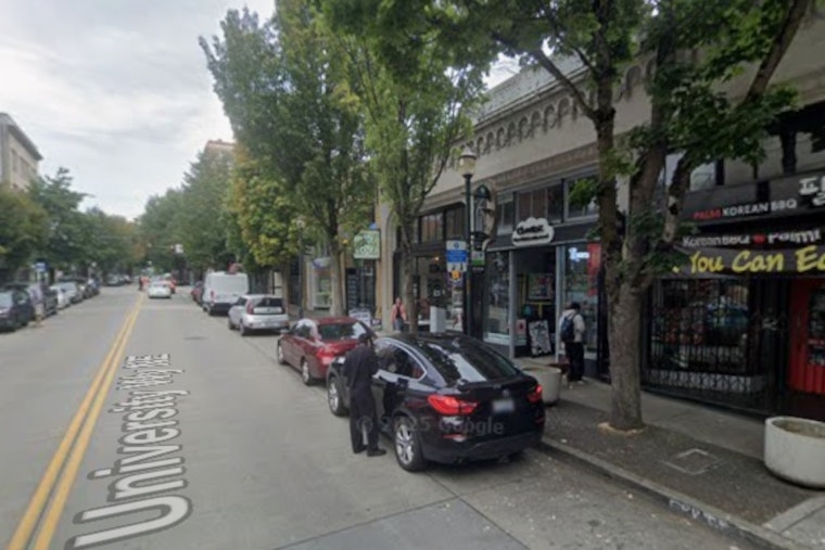 Seattle Shop Torches 49ers Star's Jersey With Flamethrower On The Ave