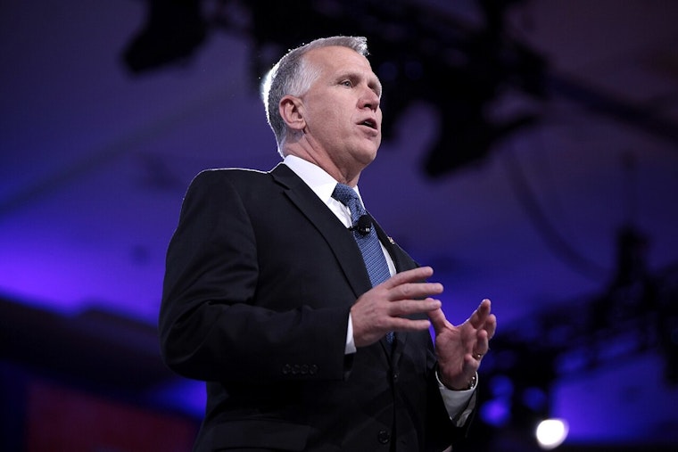 Senator Thom Tillis Challenges Trump's Fed Nominees, Stands for Independence of the Federal Reserve