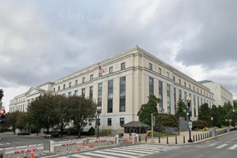 Senators Cruz and Welch Unite to Propel U.S. Satellite Sector with New Bipartisan Legislation