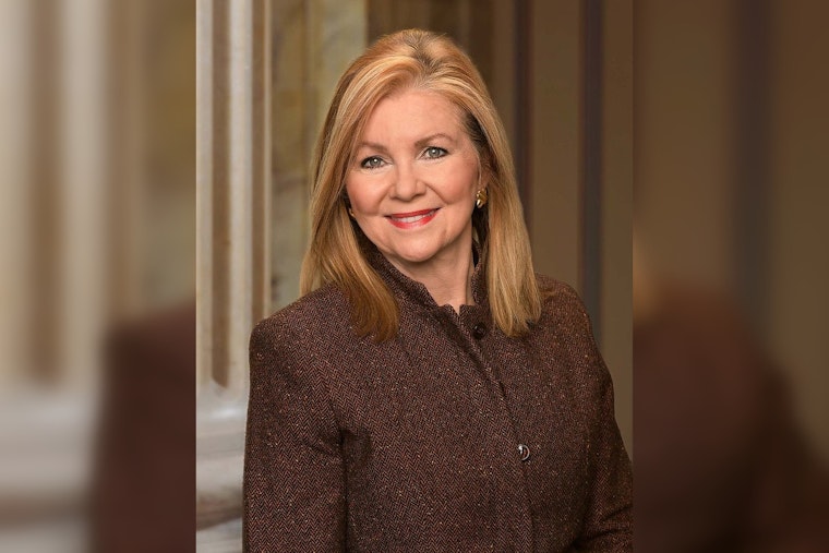 Senators Introduce Fraud Accountability Act to Toughen Penalties on Immigration Fraud