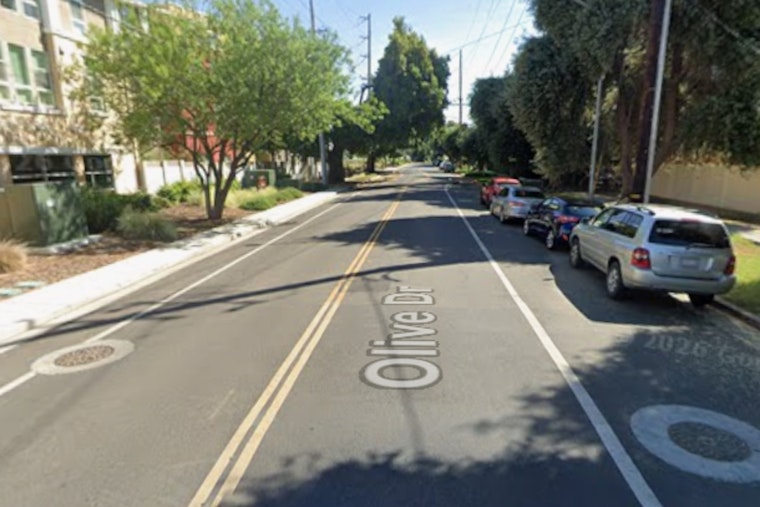 Serial Creep Following Women Near UC Davis Puts Olive Drive On Edge