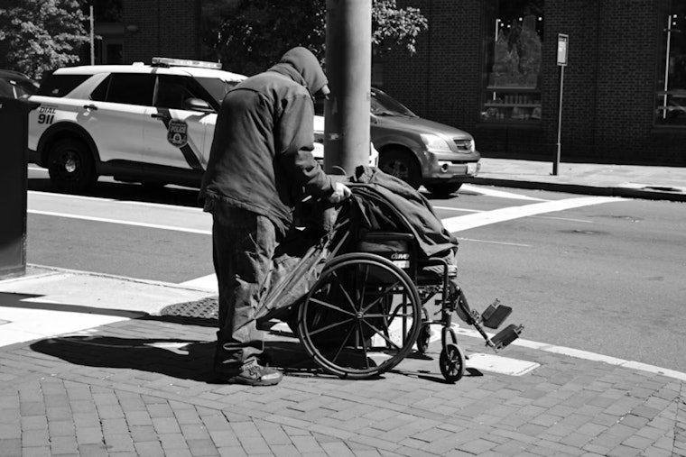 SF's Free Ticket Out of Town Is a Tough Sell on the Streets