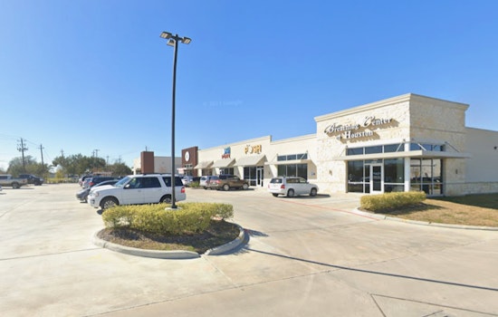 Spice Alert, Monk's Indian Fusion Hits Webster's FM 528 Strip Near I-45