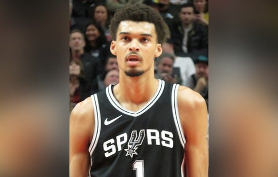 Spurs' Victor Wembanyama Speaks Out Against Fatal Shootings by Immigration Agents in Minnesota