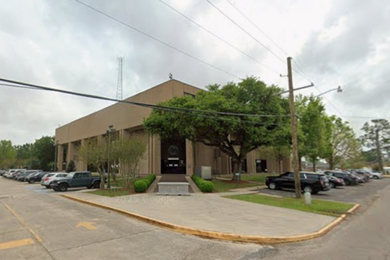 St. Charles Parish Waste Collection Halted Due to Freezing Conditions, St. Charles Parish Urges Precaution