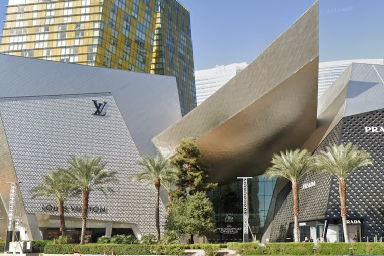 Strip Stunner As Immersive Van Gogh Packs Up At Crystals