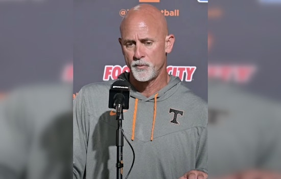 Tennessee Vols Dismiss Secondary Coach Willie Martinez Following Defensive Struggles