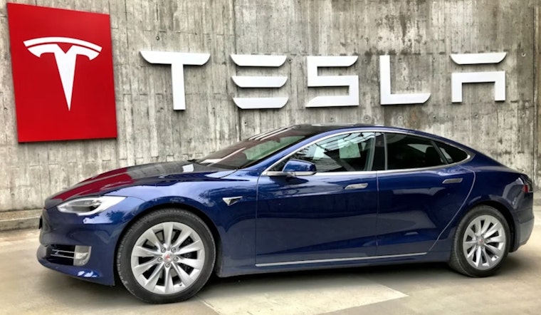 Tesla Quietly Pulls Plug On UTC Mall Showroom As Palm Plaza Empties Out