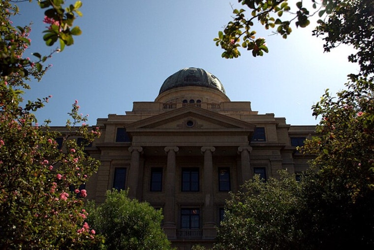 Texas A&M Axes Plato as Ethics Prof Is Told to Scrap Gender Lessons