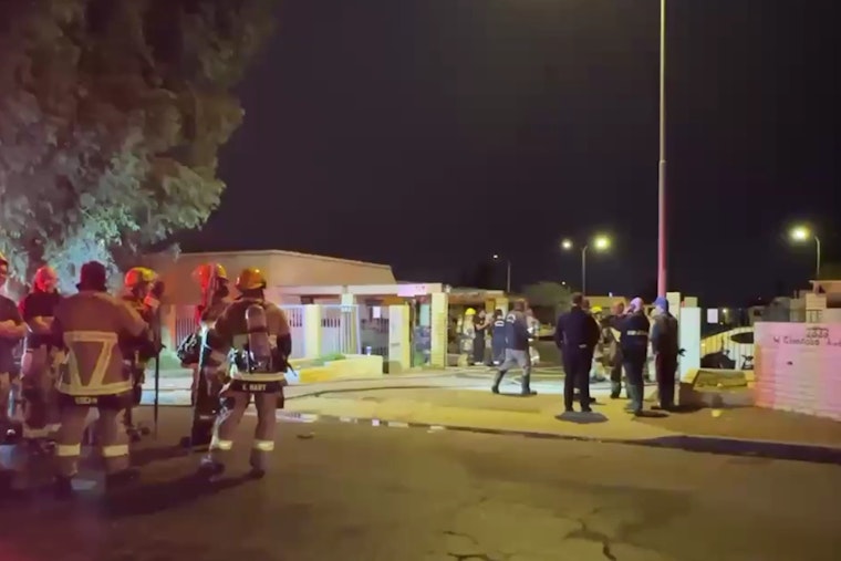 Three Hospitalized, Pets Perish in Early Morning Phoenix Apartment Fire