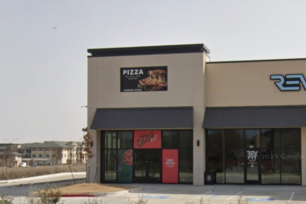 Tiny Fort Worth Pizza Shop Slings Giant New York Slices On Altamesa