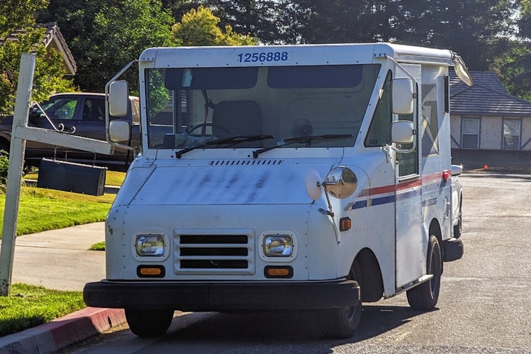 Two Years After Fatal Route, Dallas Mail Carriers Still Left To Swelter