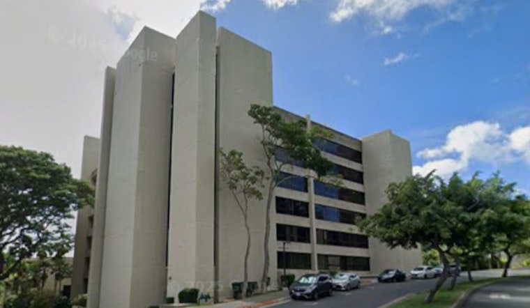 UHERO Recession Alarm Has Honolulu Families On Edge