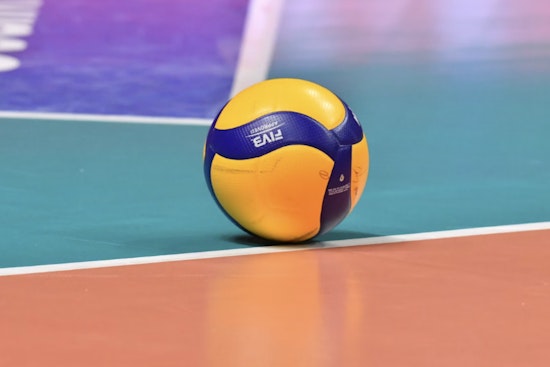 University of Hawaiʻi Men's Volleyball Team Dominates NJIT Highlanders in Season Opener