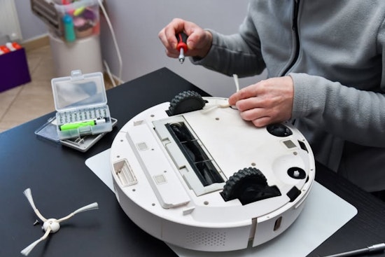 Upper Arlington Repair Café: A Sustainable Solution for Fixing Belongings at Local Library Event