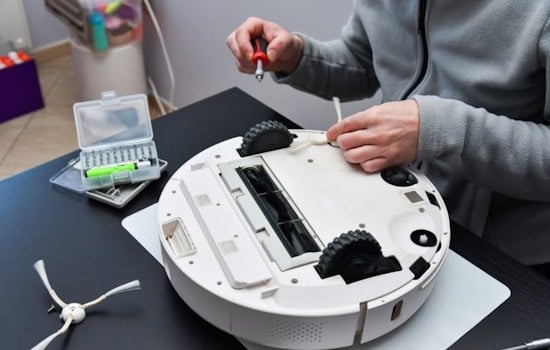 Upper Arlington Repair Café: A Sustainable Solution for Fixing Belongings at Local Library Event