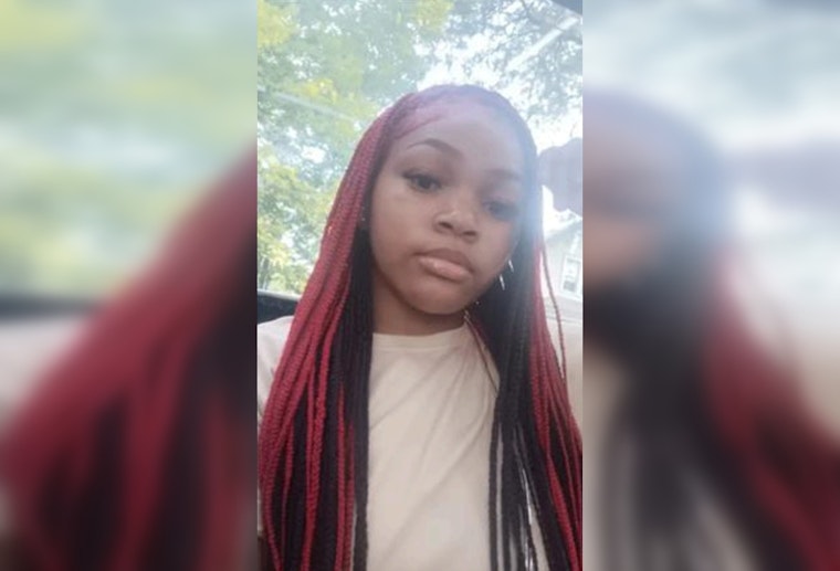 Urgent Search for Missing 15-Year-Old Girl in Chicago, Police Seek Community Assistance