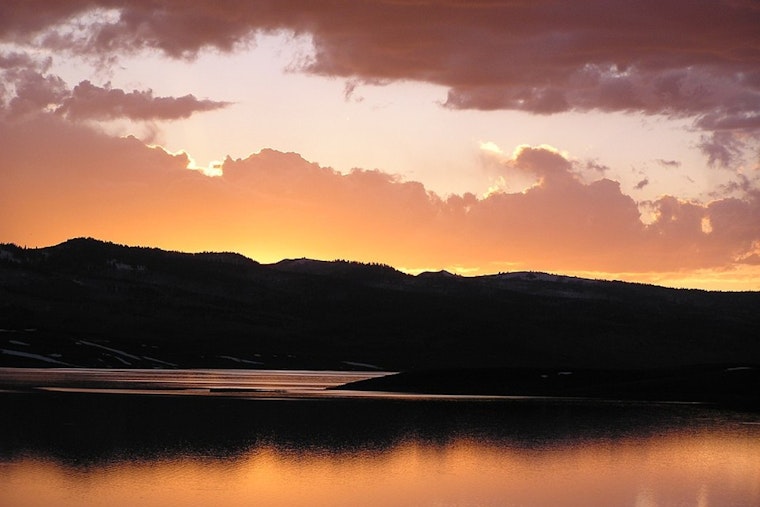 Utah Battles Human-Caused Blaze Near Strawberry Reservoir Amid Drought Concerns and Water Management Challenges