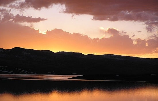Utah Battles Human-Caused Blaze Near Strawberry Reservoir Amid Drought Concerns and Water Management Challenges