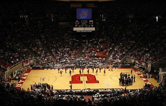 Utah Utes Fall to Top-Ranked Arizona Wildcats 97-78 in Big 12 Basketball Opener at Huntsman Center