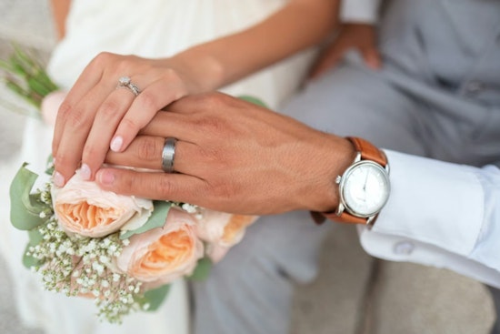 Vegas Chapels Scramble as 'I Do' Count Dips 2.6 Percent