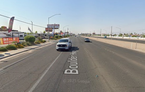 Vegas Cops Yank Ceiling Hider From Empty Walgreens After Unhoused People Robbed