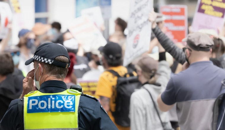 Washington Lawmakers Debate Bill to Ban Police from Wearing Masks, Citing Public Trust and Accountability