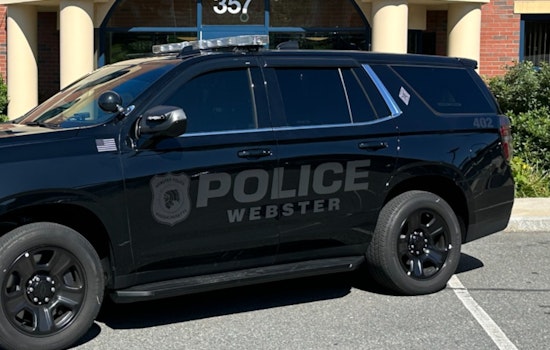Webster First Responders Save Man's Life at Swinging Chicken Saloon with Critical CPR and AED Intervention