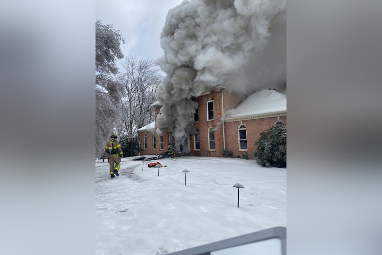 Williamson County Home Engulfed by Flames, Multiple Fire Departments Respond to Morning Blaze on Timberline Drive
