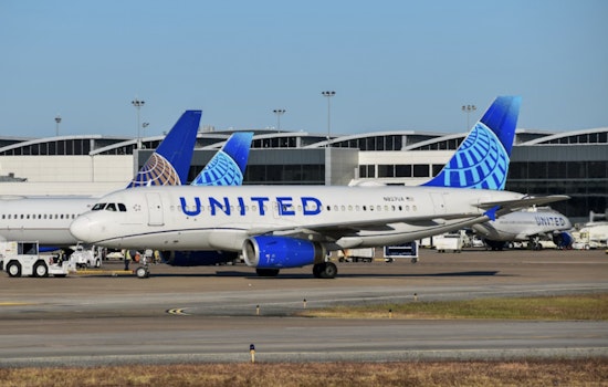 Winter Storm Disrupts Travel as Houston Airports Face Flight Cancellations and Delays
