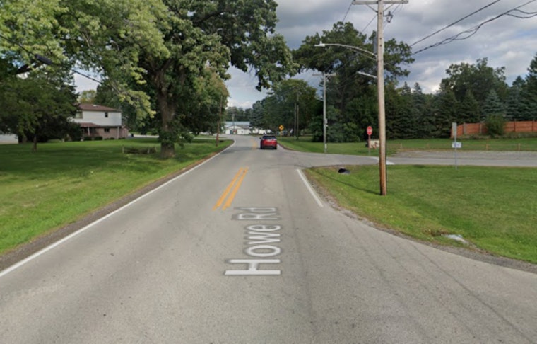 Wonder Lake Crash Kills Driver After Car Leaves Howe Road