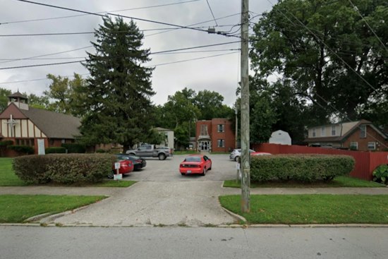 1,000 GE Appliances Volunteers Turn Old Beechmont Club Into Family Hub