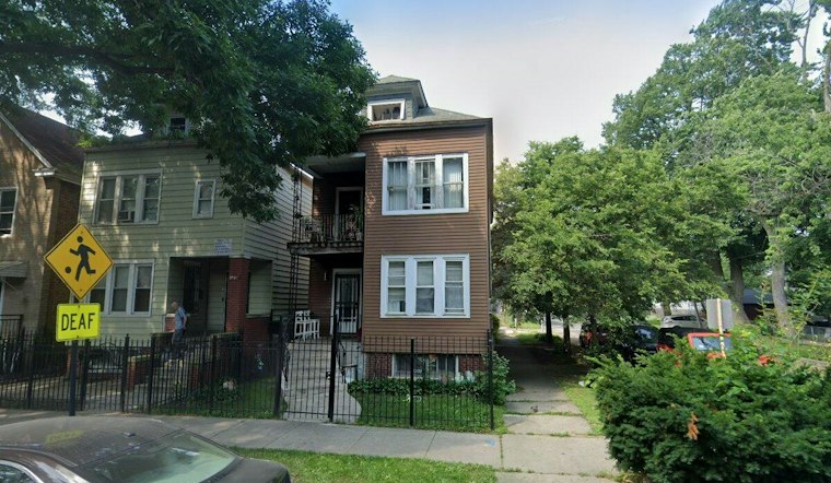1-Year-Old Girl Found Unresponsive Inside South Chicago Home, Dies at Hospital