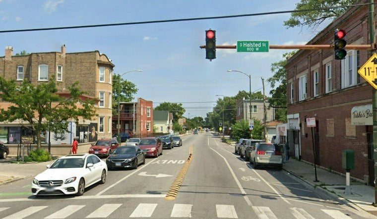 17-Year-Old Boy Dies After Daylight Shooting on Englewood Street