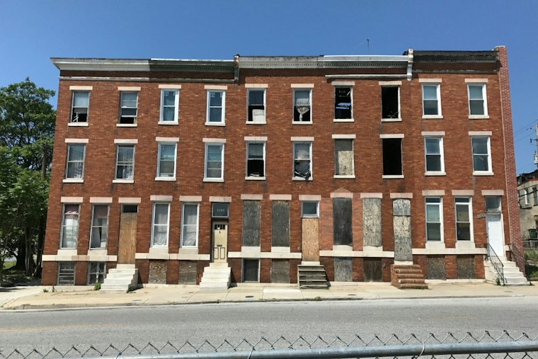 2,000 Pack Woodlawn Church to Grill Moore and Cox on Baltimore Vacants